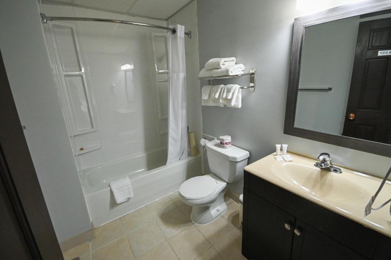 Le Voyageur Inn Mattawa Luaran gambar