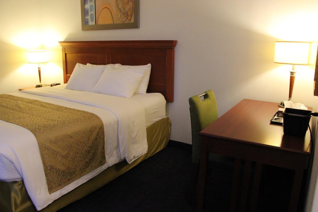 Le Voyageur Inn Mattawa Luaran gambar