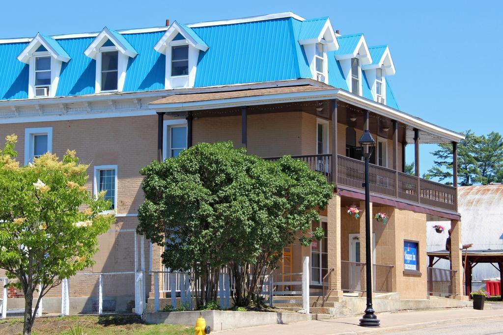 Le Voyageur Inn Mattawa Luaran gambar